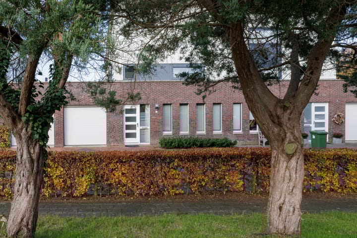 Foto 66 van Regimentslaan 10