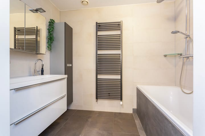 Foto 14 van Willem Molenbroekplein 9