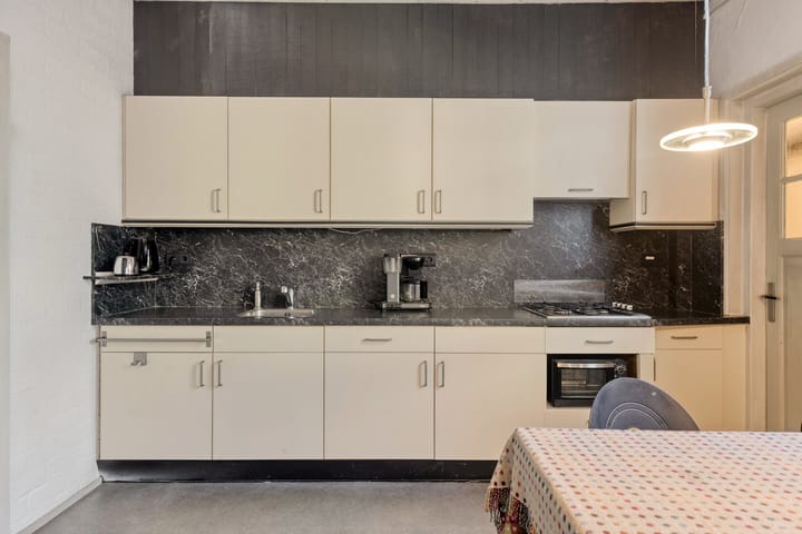 Foto 8 van Houtstraat 9