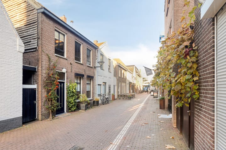 Foto 31 van Houtstraat 9