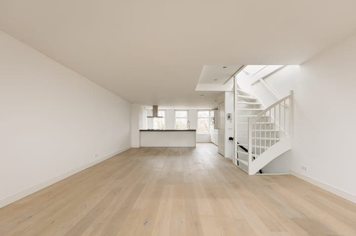 Photo 2 of Ferdinand Bolstraat 141-3