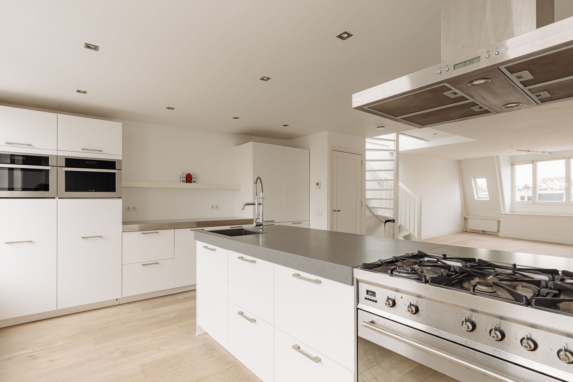 Foto 3 van Ferdinand Bolstraat 141-3