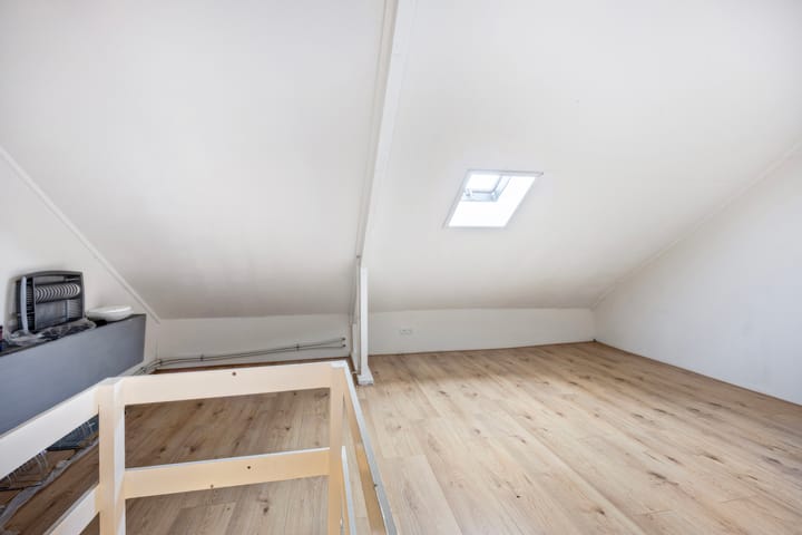 Photo 21 of Iepenlaan 19