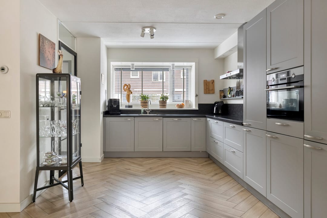 Photo 13 of Saramaccastraat 25