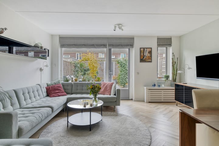 Photo 2 of Saramaccastraat 25