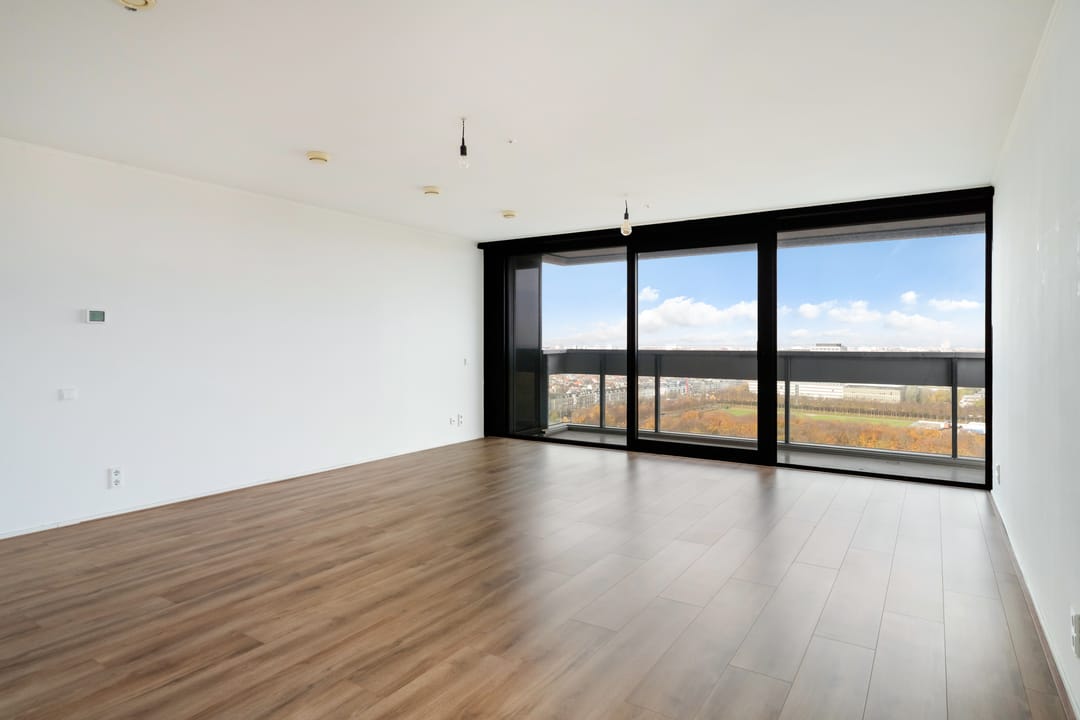 Photo 7 of Anna van Buerenplein 161