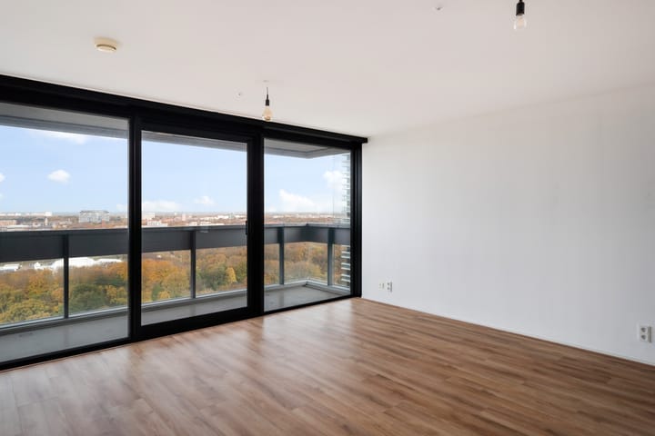 Photo 9 of Anna van Buerenplein 161