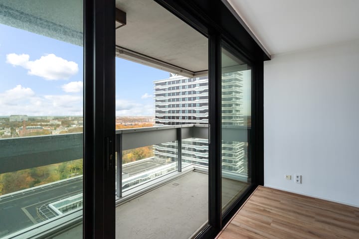 Photo 11 of Anna van Buerenplein 161