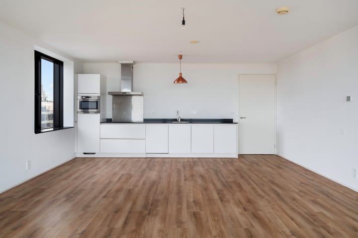 Photo 19 of Anna van Buerenplein 161