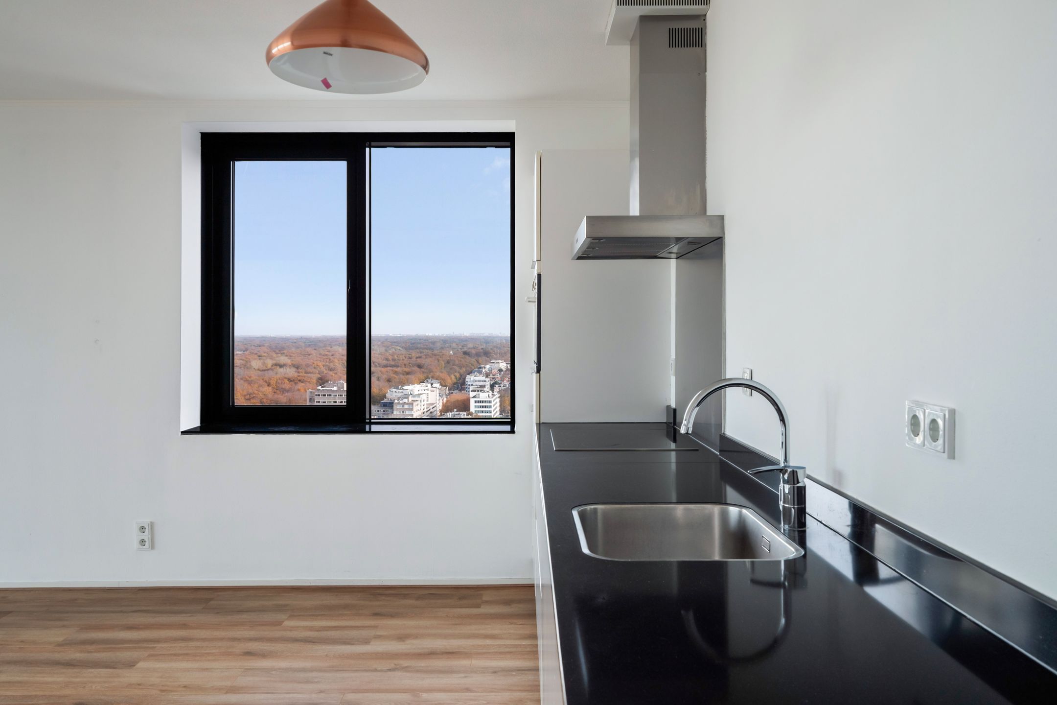 Photo 24 of Anna van Buerenplein 161