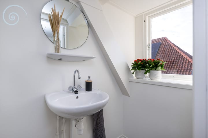 Photo 19 of Winterstraat 6