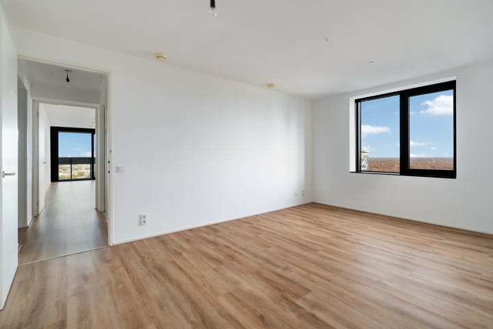 Photo 33 of Anna van Buerenplein 161