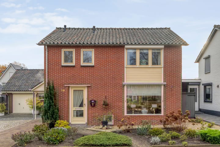 Photo 2 of Trompstraat 20