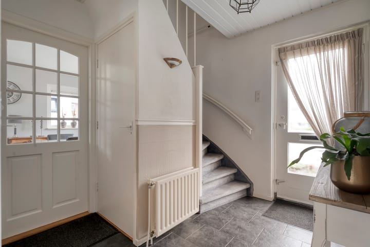 Photo 23 of Trompstraat 20