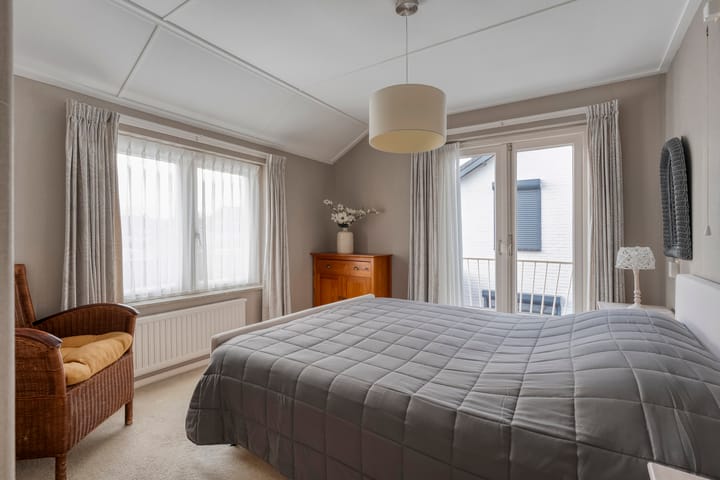 Photo 33 of Trompstraat 20