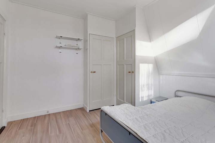 Foto 30 van Zuiderzeestraatweg Oost 72