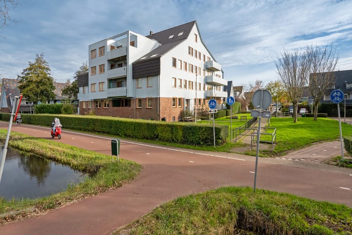 Photo 33 of Cypergras 117