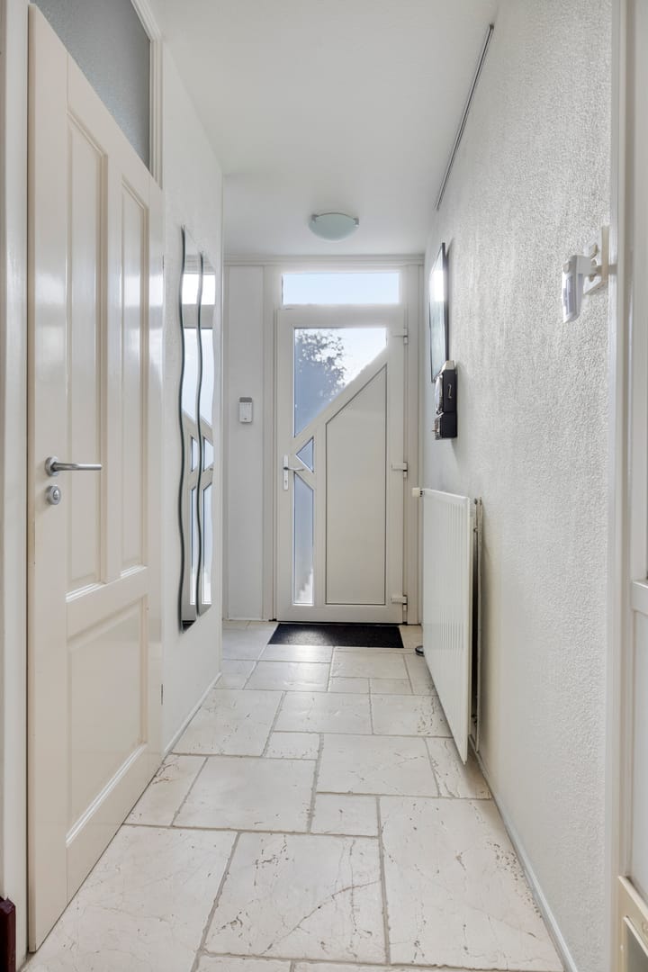 Photo 8 of Koewei 93