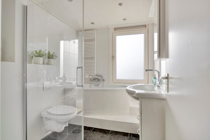 Photo 37 of Koewei 93