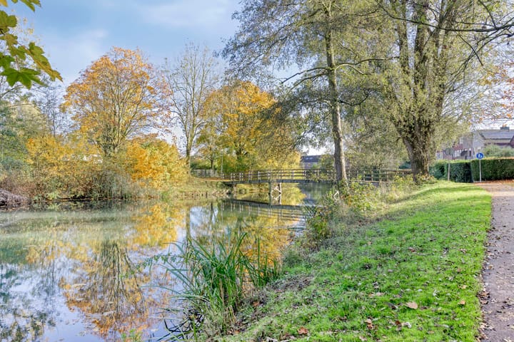 Photo 51 of Koewei 93