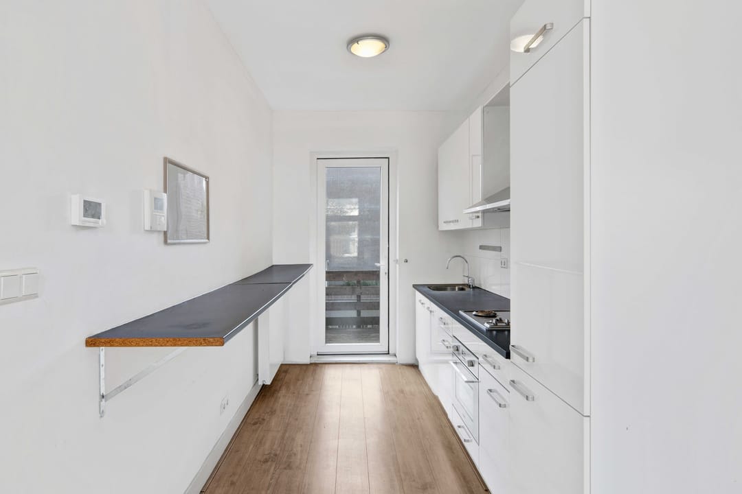 Photo 8 of Zwart Janstraat 4-A