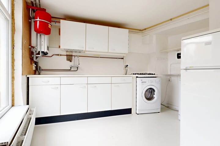 Photo 9 of Voorstraat 13