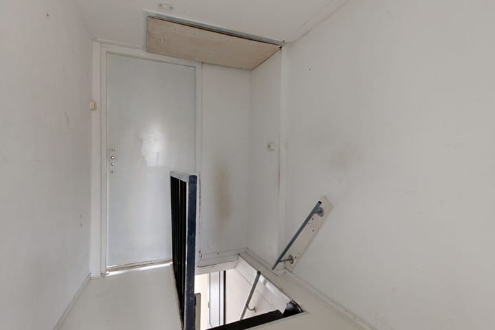 Photo 12 of Voorstraat 13