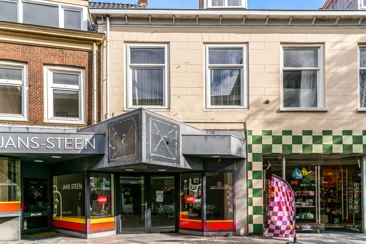 Photo 35 of Voorstraat 13