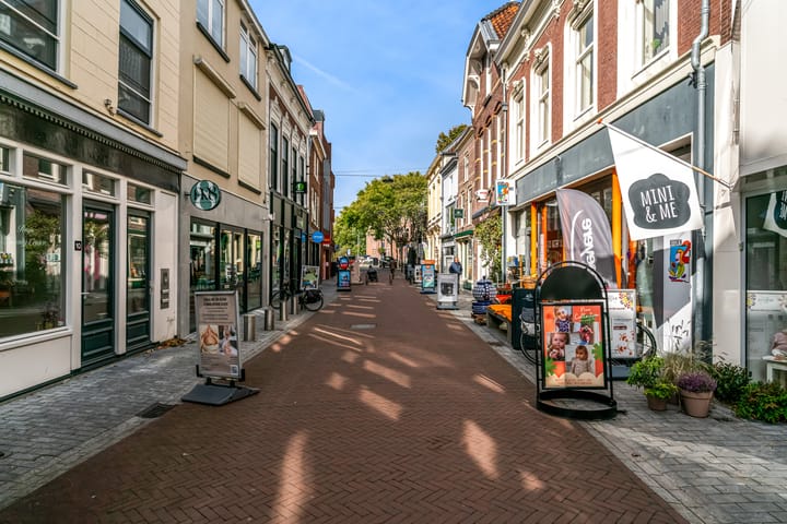 Photo 42 of Voorstraat 13