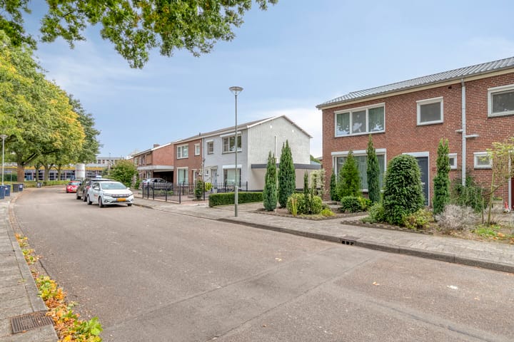 Foto 9 van Westerholtstraat 17