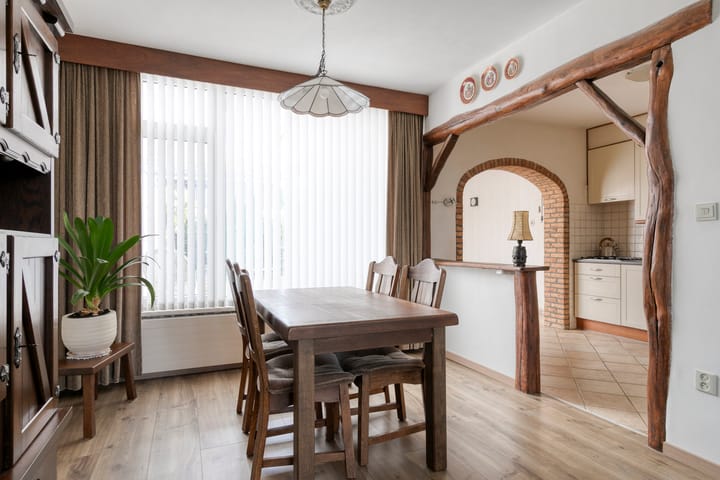 Foto 18 van Westerholtstraat 17