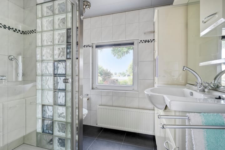 Foto 32 van Westerholtstraat 17