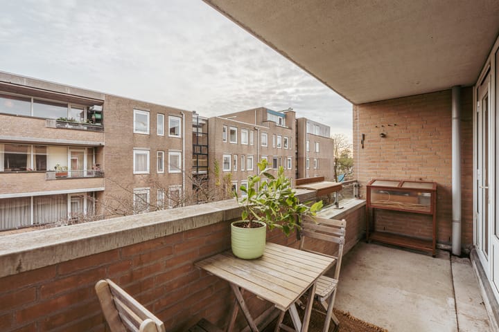 Photo 14 of H.J.M. Walenkampstraat 45