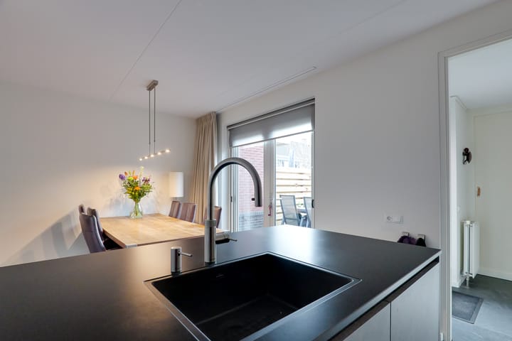 Foto 12 van Kamperfoeliehof 5-A