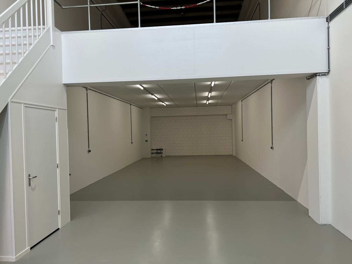 Bekijk foto 2 van Aalsmeerderweg 241-7