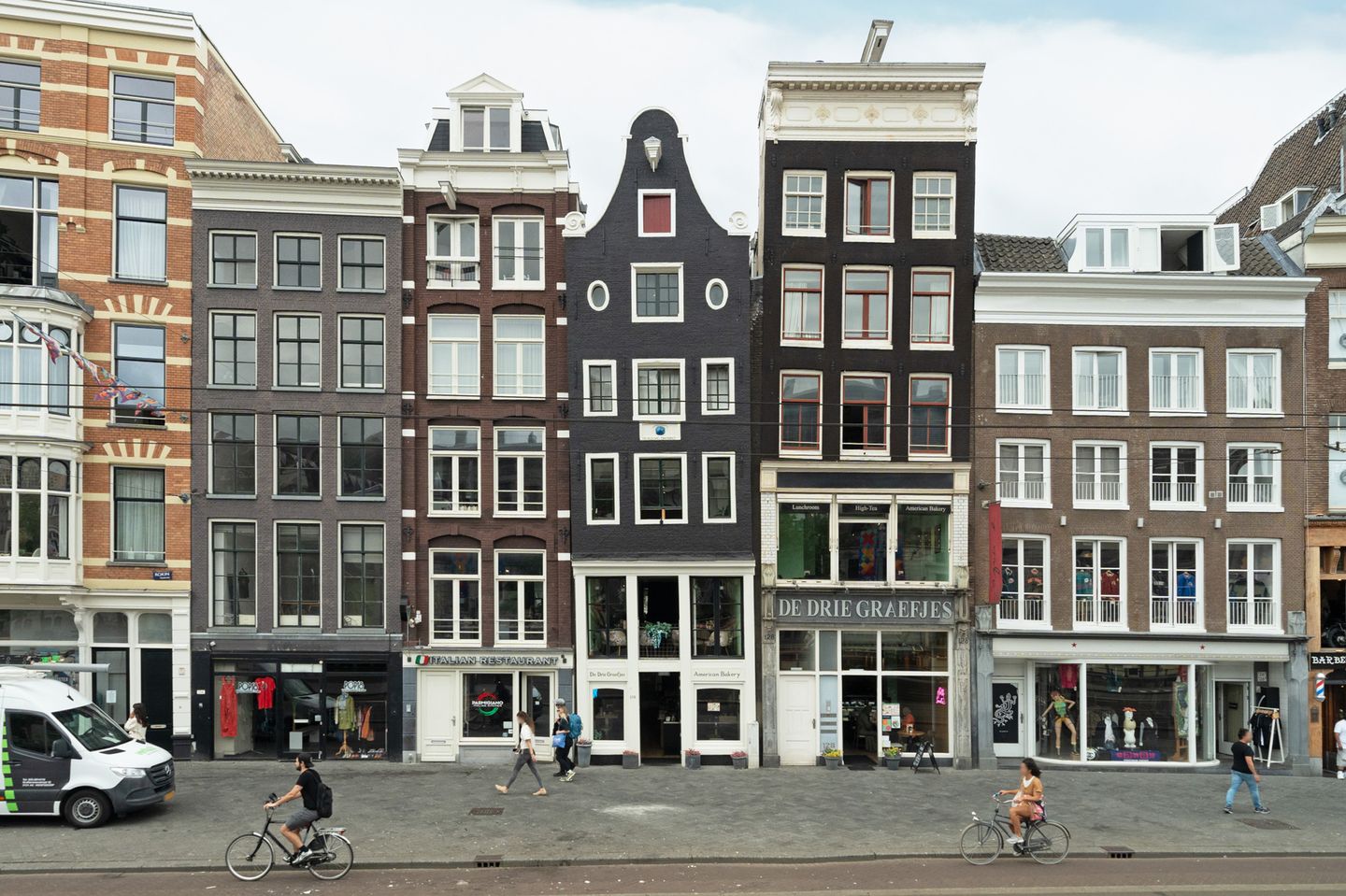 View photo 1 of Rokin 130