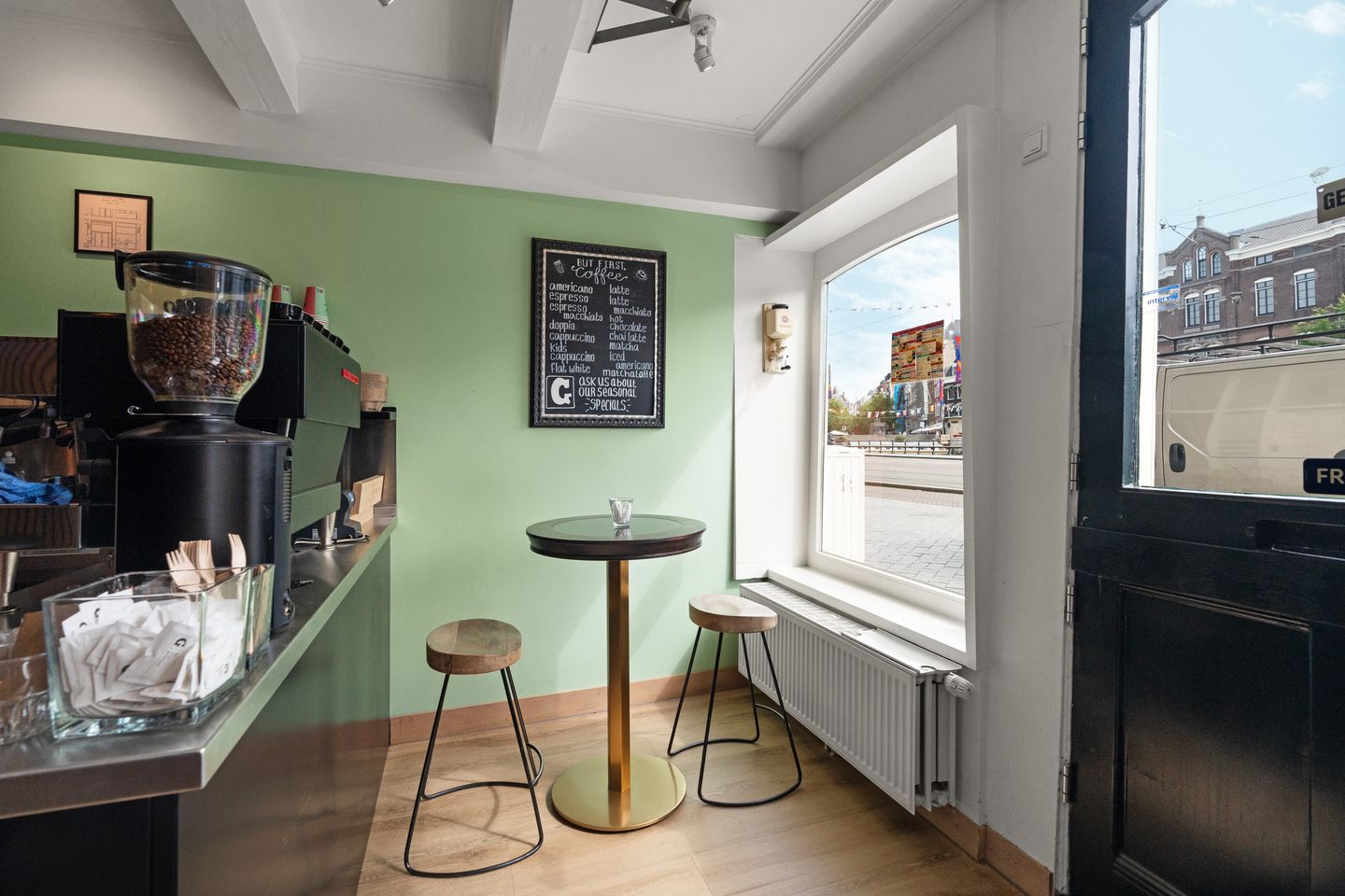 View photo 5 of Rokin 130