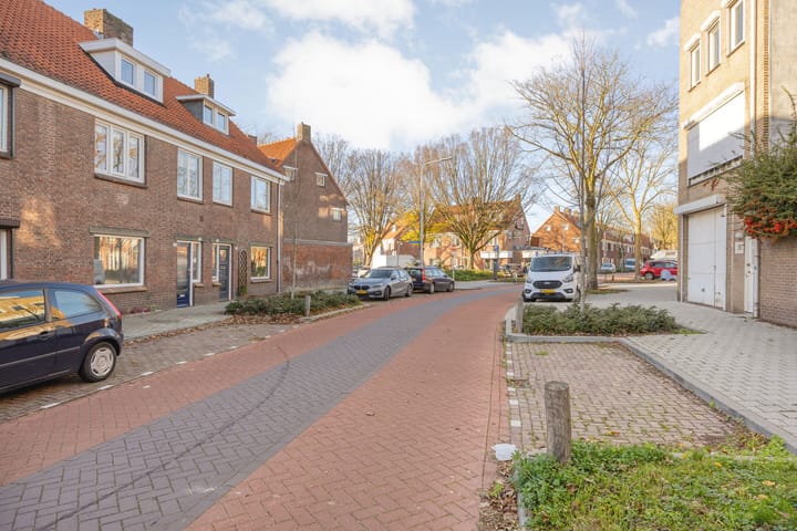 Foto 36 van Korenbloemstraat 165