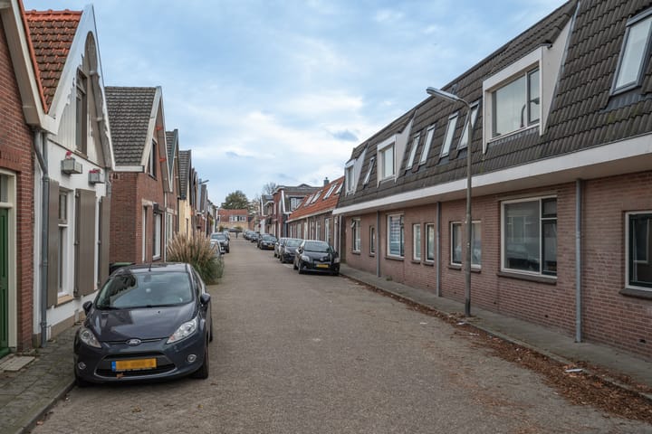 Photo 32 of Vogelaarstraat 23