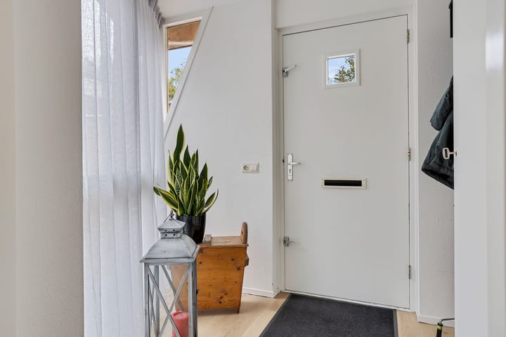 Photo 8 of Vosackers 34