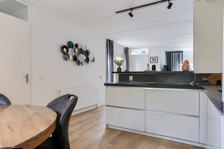 Photo 15 of Vosackers 34