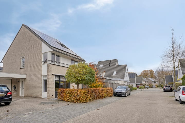 Photo 39 of Robijnring 69