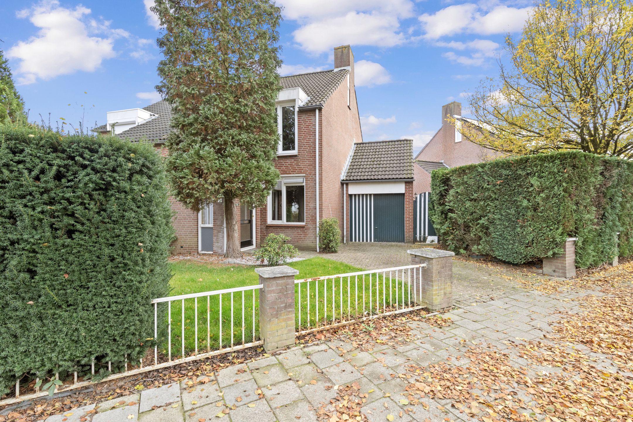 Photo 45 of Mgr. Hanssenlaan 3