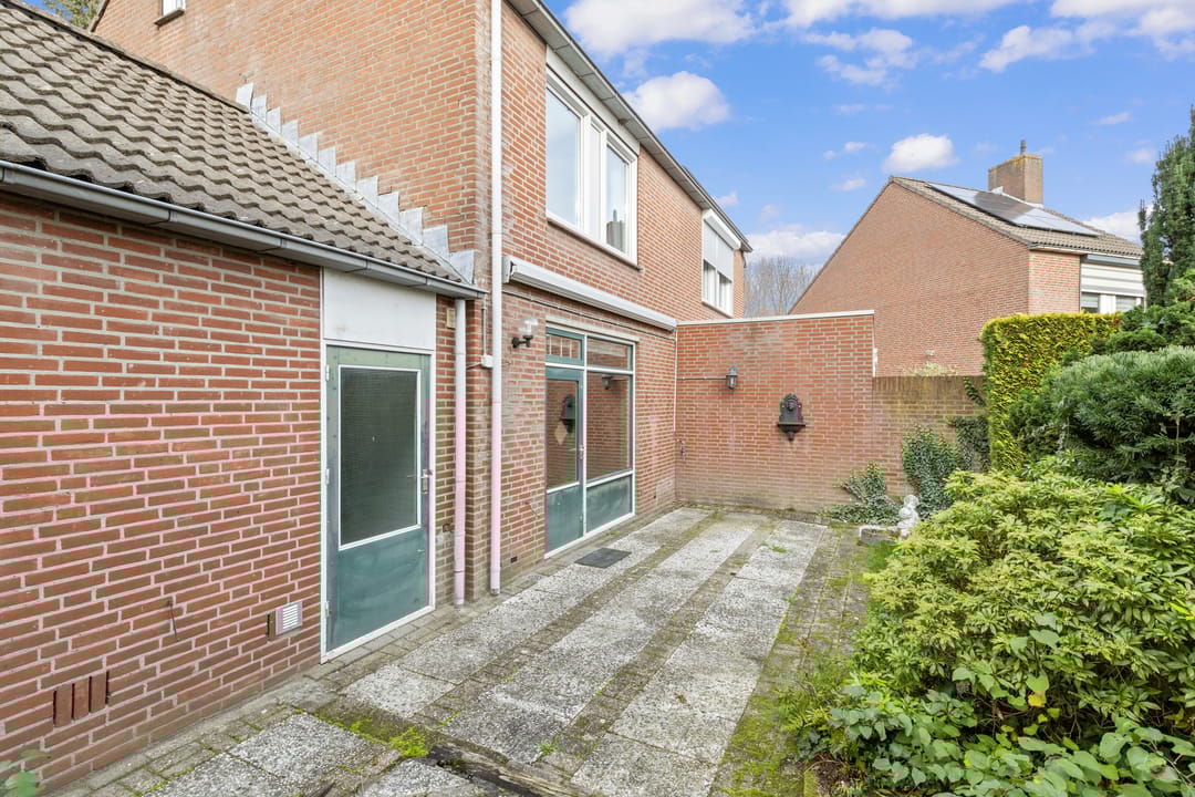 Photo 38 of Mgr. Hanssenlaan 3