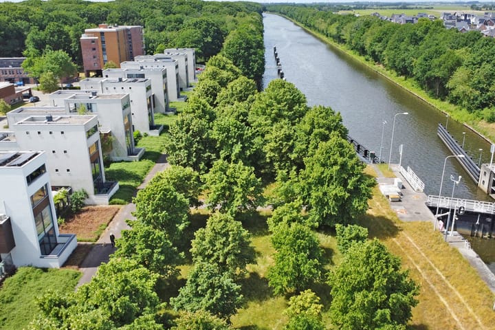 Photo 45 of Markkant 86