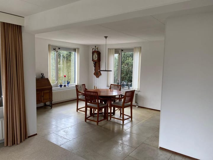 Photo 2 of Gentiaan 10