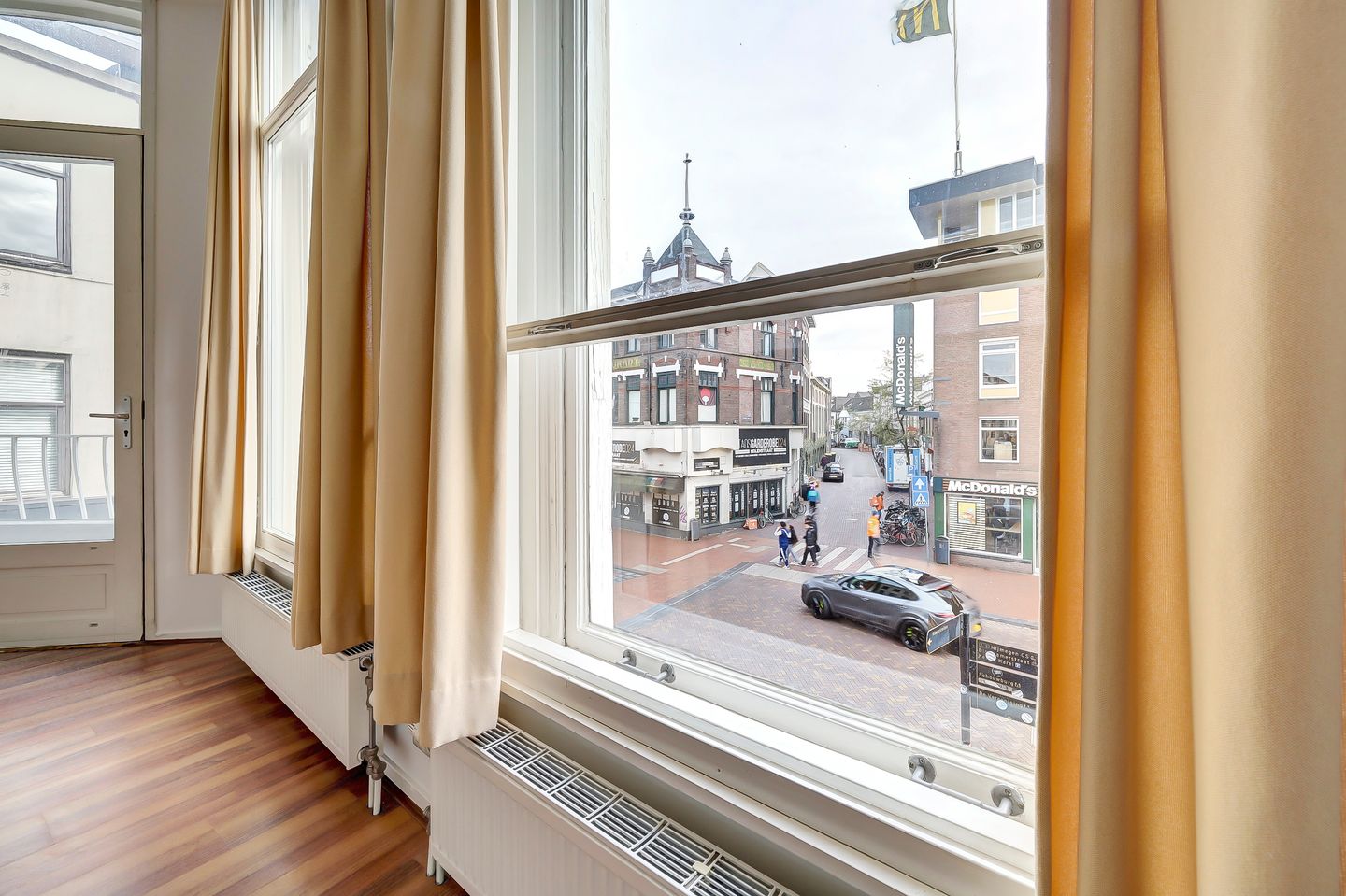 Foto 14 van Eerste Walstraat 1-C