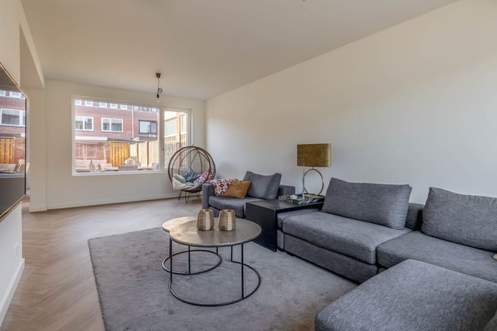 Photo 12 of Corvus 12