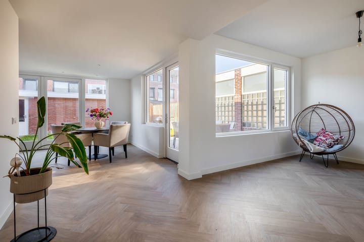 Photo 18 of Corvus 12