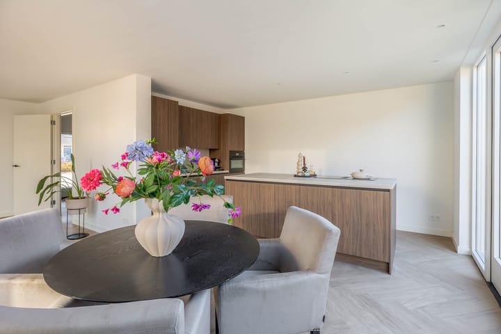 Photo 23 of Corvus 12